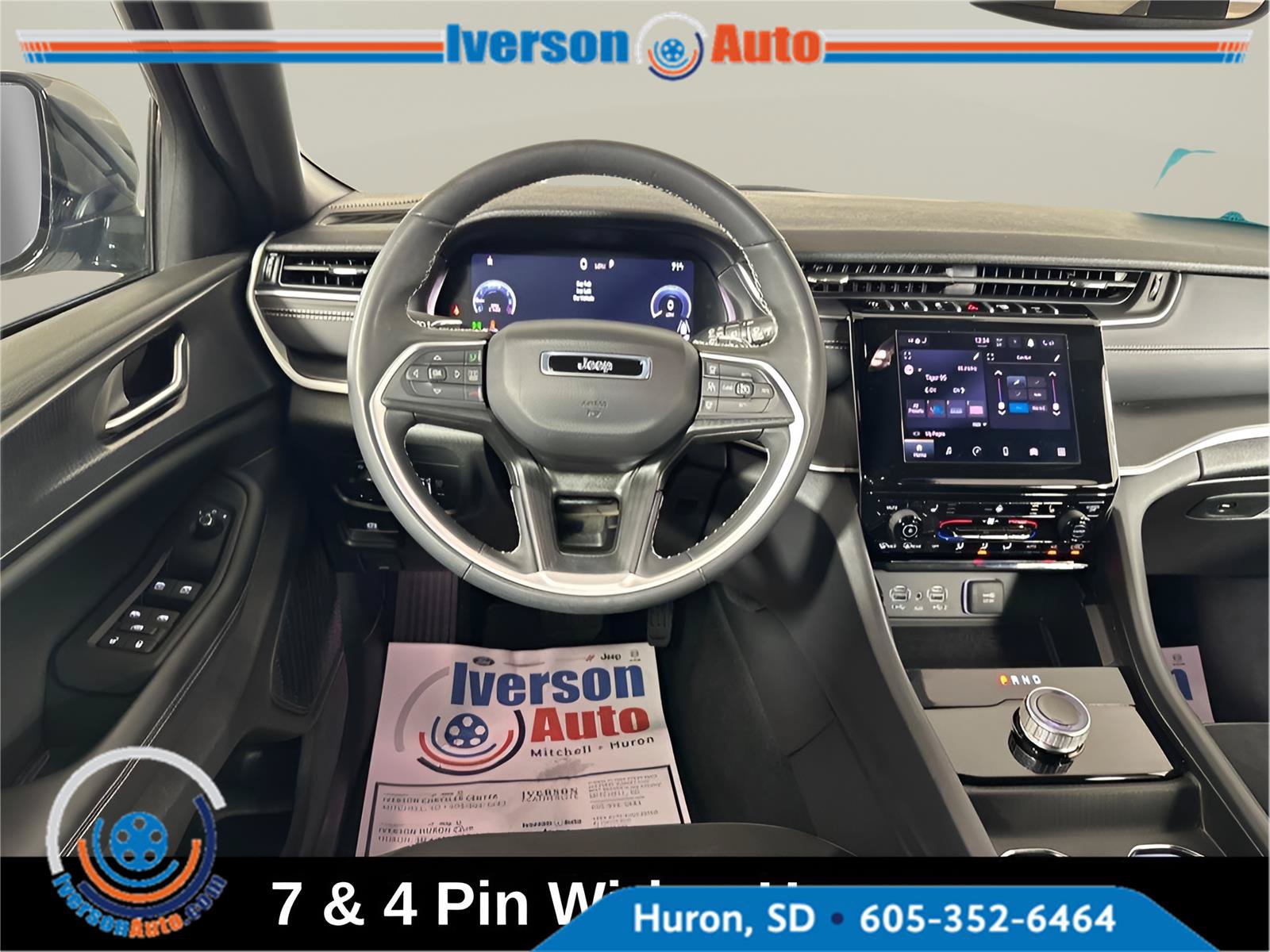Used 2024 Jeep Grand Cherokee L Altitude AWD/4WD image 26