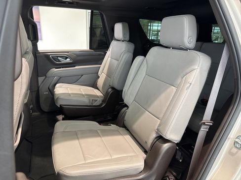 Used 2023 Chevrolet Tahoe Z71 w/ Luxury Package image 45