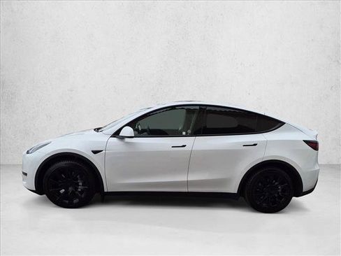 Used 2021 Tesla Model Y Long Range AWD/4WD image 9