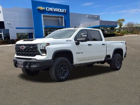 Used 2025 Chevrolet Silverado 2500 ZR2 w/ ZR2 Bison Edition AWD/4WD image 31