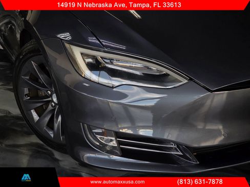 Used 2017 Tesla Model S 75D image 3