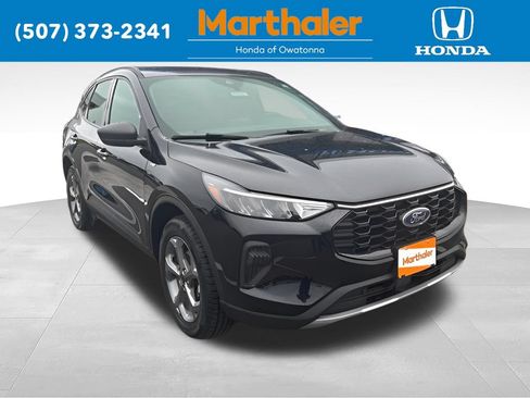 Used 2025 Ford Escape ST-Line AWD/4WD image 7