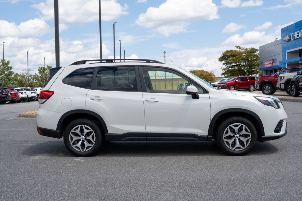 Used 2024 Subaru Forester Premium AWD/4WD image 8
