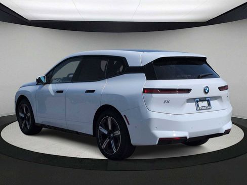 New 2026 BMW iX xDrive45 image 6