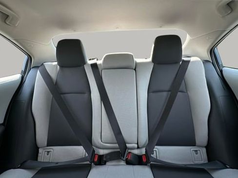 Used 2025 Toyota Corolla LE image 15