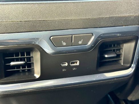 Used 2024 Chevrolet Silverado 3500 High Country w/ High Country Premium Package image 24