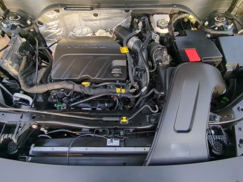 Certified 2024 Chevrolet Trax LT w/ Driver Confidence Package image 27