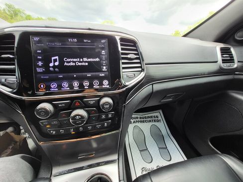 Used 2019 Jeep Grand Cherokee Limited X AWD/4WD image 19