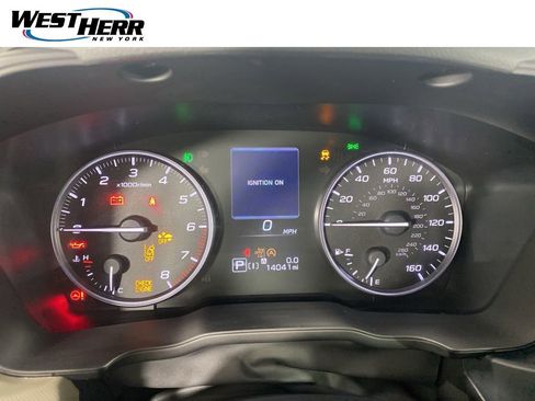 Used 2025 Subaru Forester Premium AWD/4WD image 2