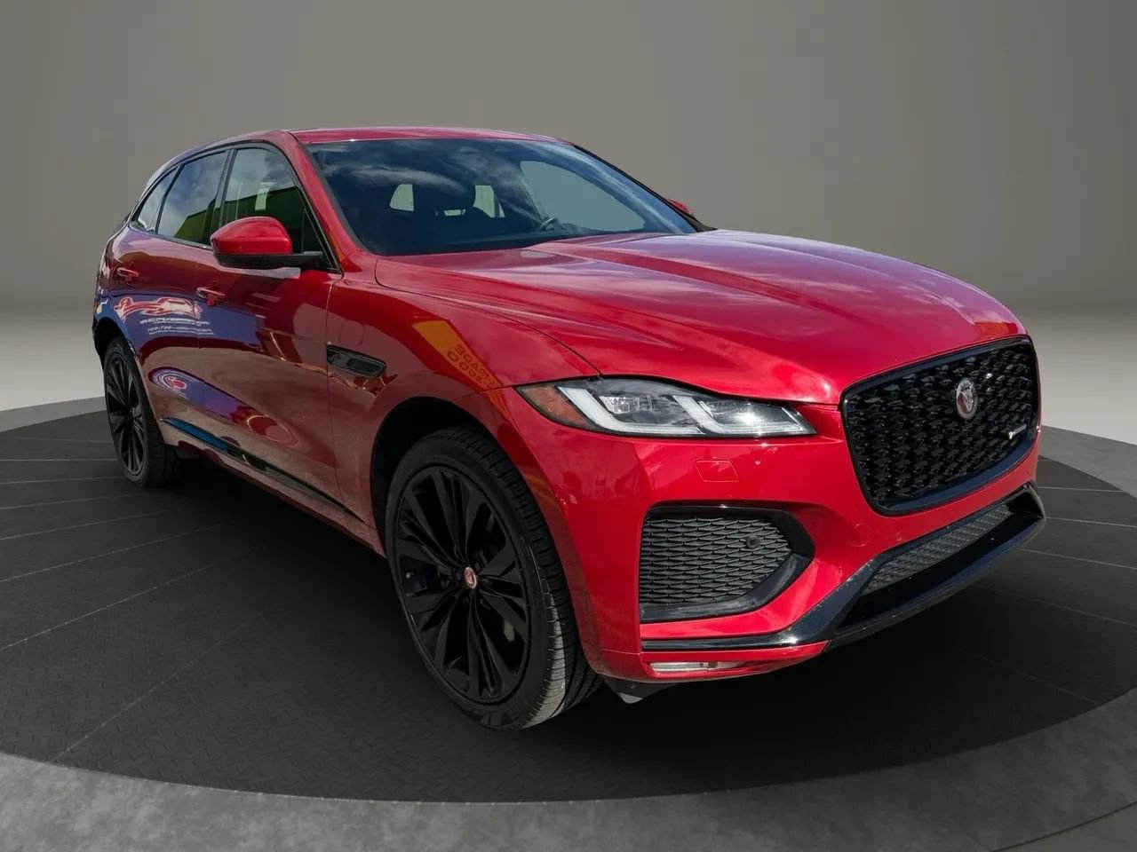 Used 2022 Jaguar F-PACE R-Dynamic S AWD/4WD image 4