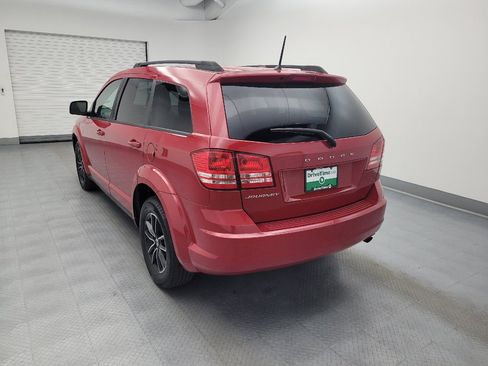 Used 2018 Dodge Journey SE w/ Blacktop Package FWD image 5