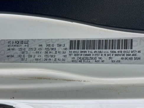 Used 2016 Jeep Wrangler Unlimited Sahara image 40