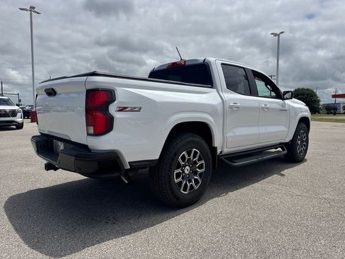 Used 2024 Chevrolet Colorado Z71 w/ Z71 Convenience Package 2 AWD/4WD image 6