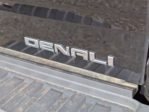 Used 2016 GMC Sierra 2500 Denali w/ Duramax Plus Package image 7