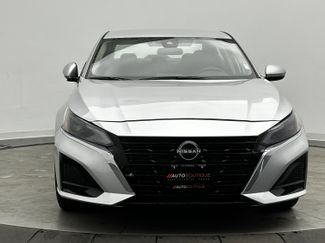 Used 2025 Nissan Altima 2.5 SV FWD video 2