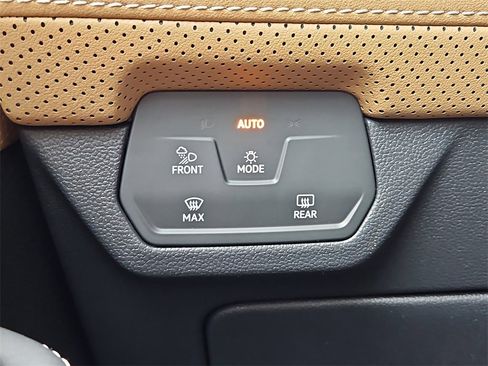 New 2026 Volkswagen Atlas Cross Sport SEL image 11