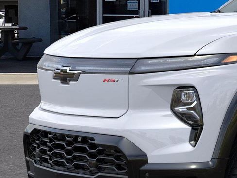 New 2025 Chevrolet Silverado EV RST image 13