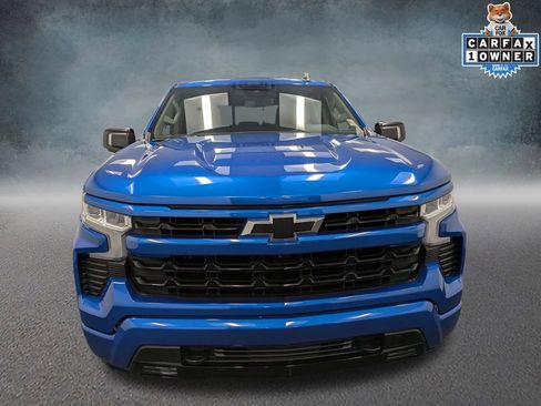 Used 2022 Chevrolet Silverado 1500 RST w/ Convenience Package II AWD/4WD image 2