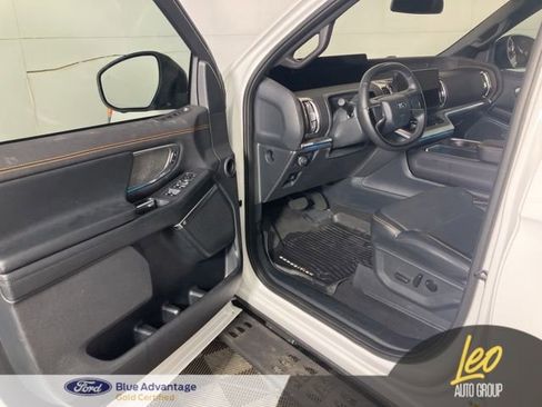 Used 2025 Ford Expedition Tremor AWD/4WD image 11