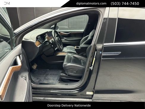 Used 2017 Tesla Model X 100D image 17
