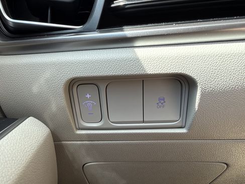 Used 2025 Kia Sorento S w/ Panoramic Sunroof Package FWD image 27