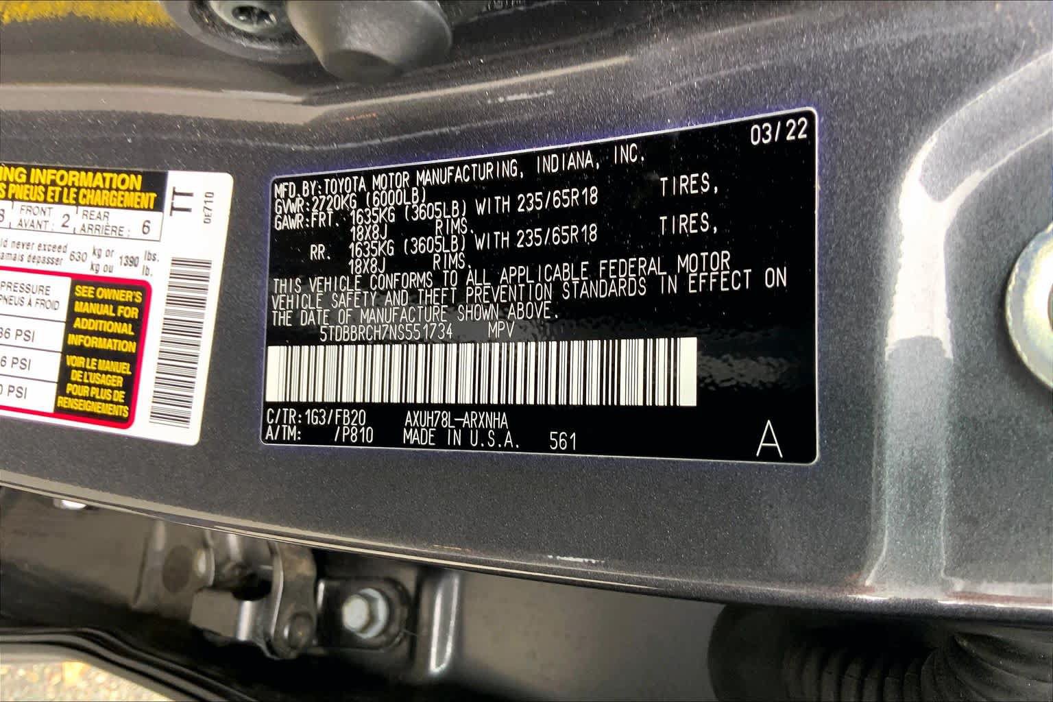 Used 2022 Toyota Highlander LE AWD/4WD image 37