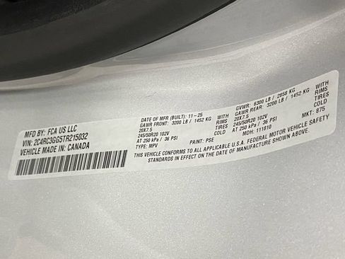 New 2026 Chrysler Pacifica Limited w/ S Appearance Package AWD/4WD image 44