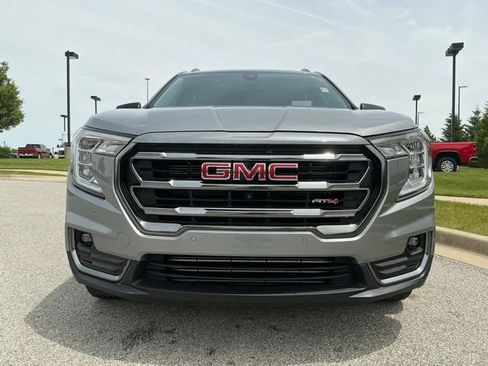 Used 2023 GMC Terrain AT4 w/ Infotainment Package II AWD/4WD image 8