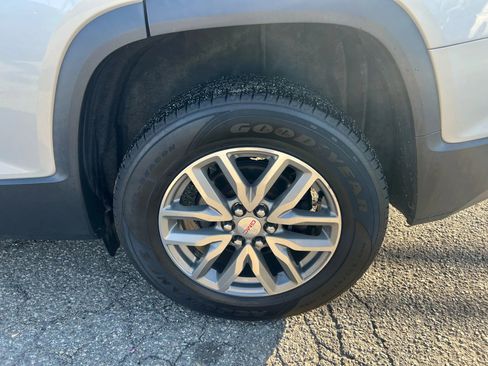 Used 2018 GMC Acadia SLE w/ Driver Alert Package I FWD image 11