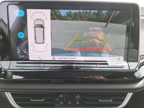 New 2026 Volkswagen Atlas SE image 25