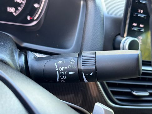 Used 2022 Honda Accord Sport image 24