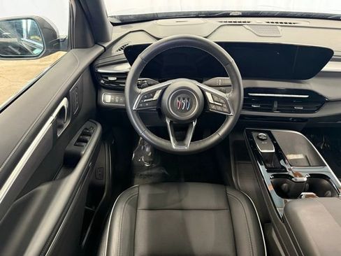 Used 2025 Buick Enclave Preferred image 14