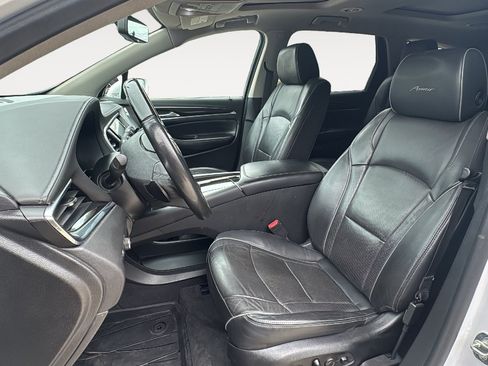 Used 2020 Buick Enclave Avenir w/ Avenir Technology Package FWD image 13