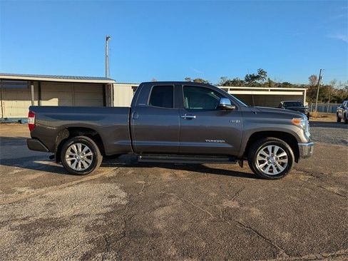 Used 2017 Toyota Tundra Limited image 3