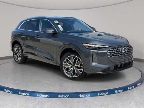 Certified 2025 Audi Q5 Premium Plus w/ Premium Plus image 2