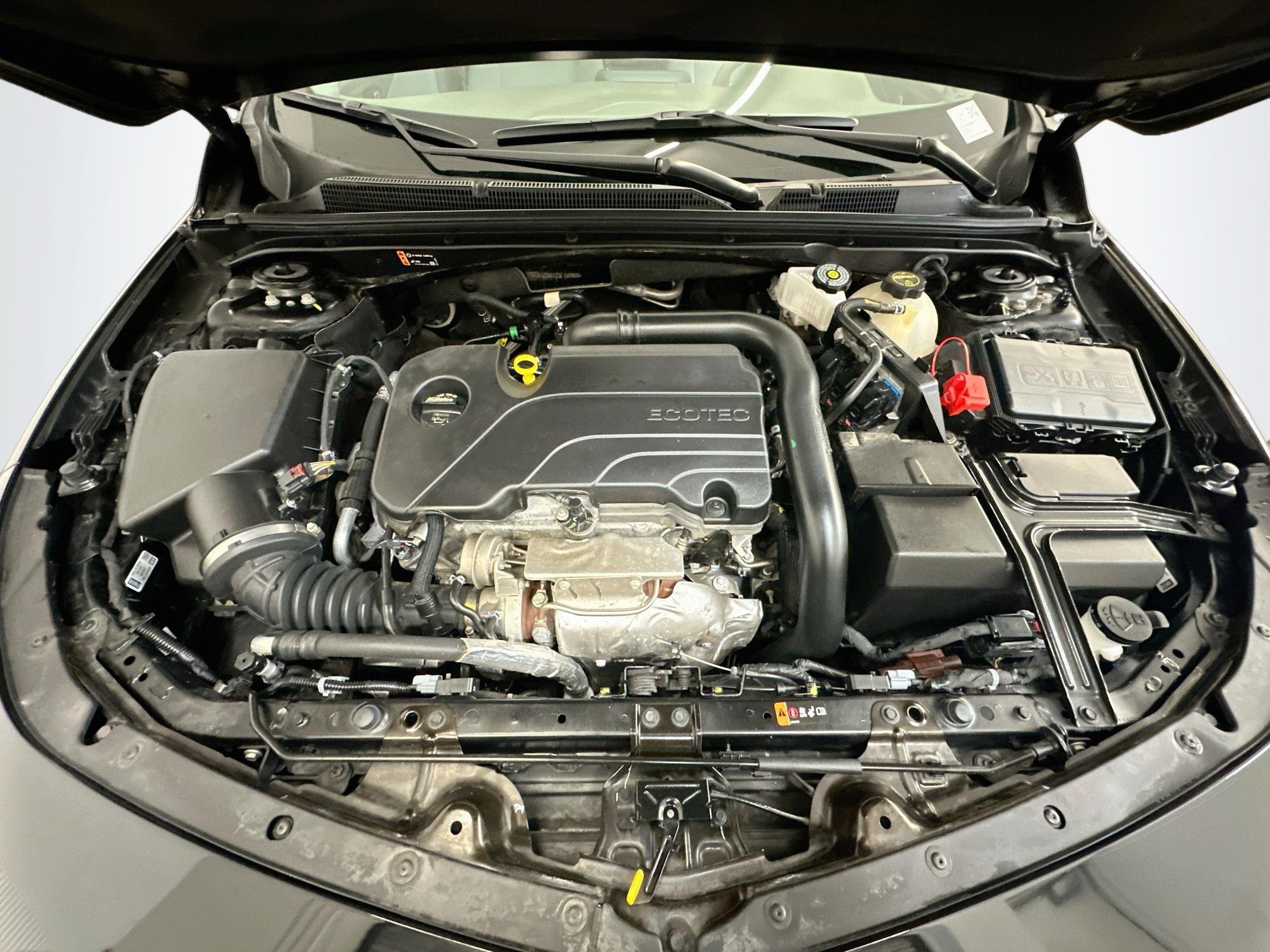 Used 2025 Chevrolet Malibu LT FWD image 34
