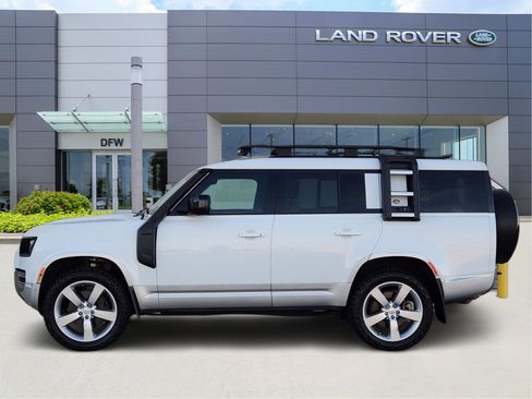 Used 2023 Land Rover Defender 130 First Edition image 3