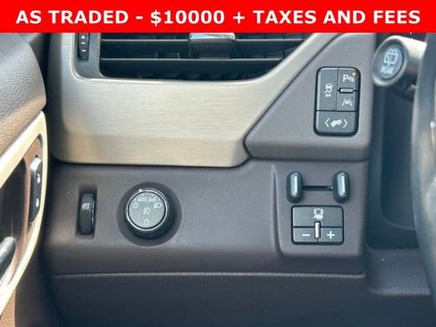 Used 2016 GMC Yukon XL Denali w/ Open Road Package image 23