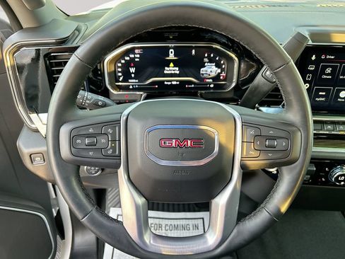 Used 2025 GMC Sierra 1500 Elevation AWD/4WD image 29