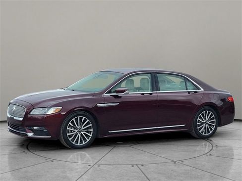 Used 2020 Lincoln Continental w/ Premium Package image 3