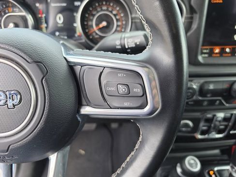 Used 2021 Jeep Gladiator Overland w/ Popular Equipment Package AWD/4WD image 33