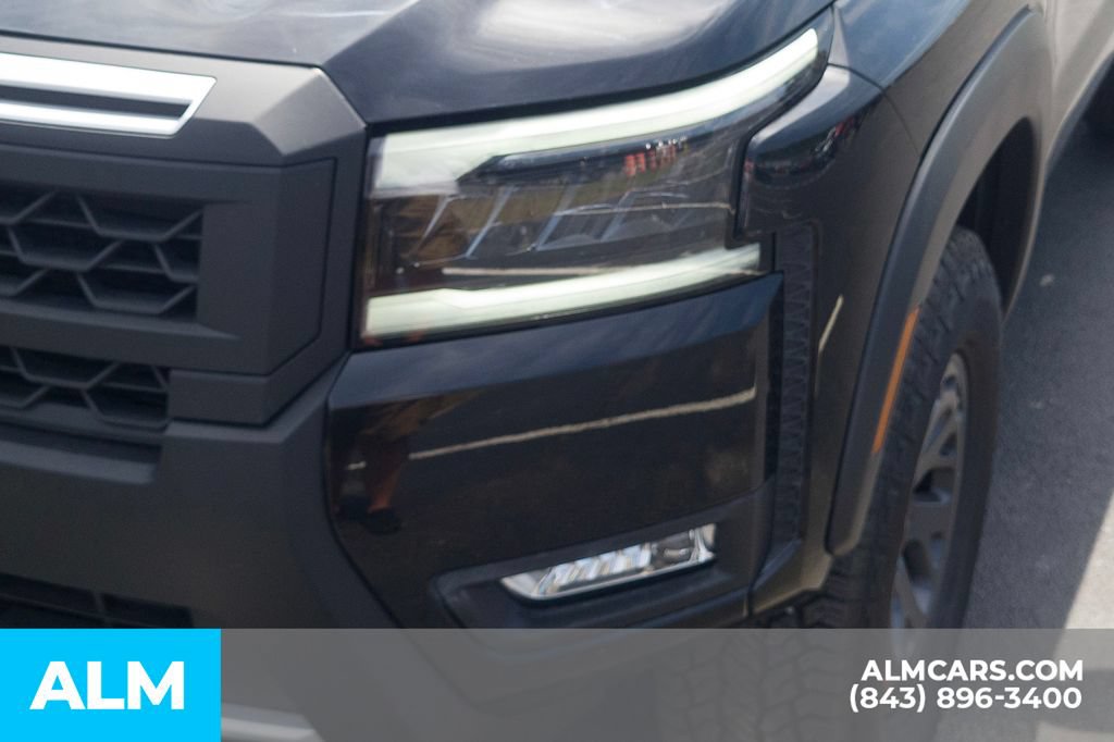 Used 2026 Nissan Frontier PRO-4X AWD/4WD image 11
