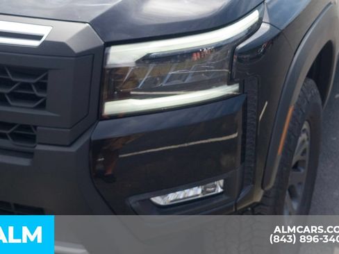 Used 2026 Nissan Frontier PRO-4X AWD/4WD image 11