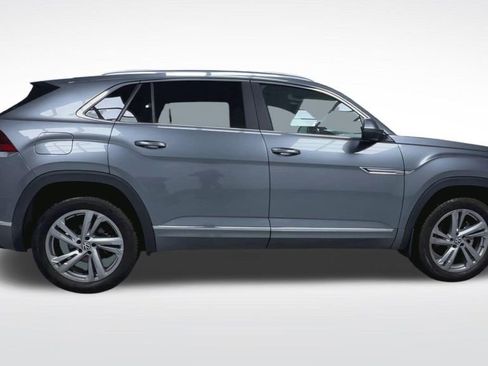 Used 2024 Volkswagen Atlas Cross Sport SEL R-Line AWD/4WD image 25