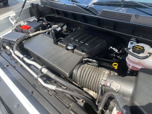 Used 2024 Chevrolet Silverado 1500 W/T w/ WT Value Package AWD/4WD image 13