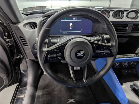 Used 2024 Nissan Z Performance w/ Floor Mat Package image 32