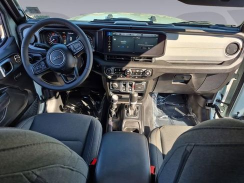 Used 2024 Jeep Wrangler Sport S image 12