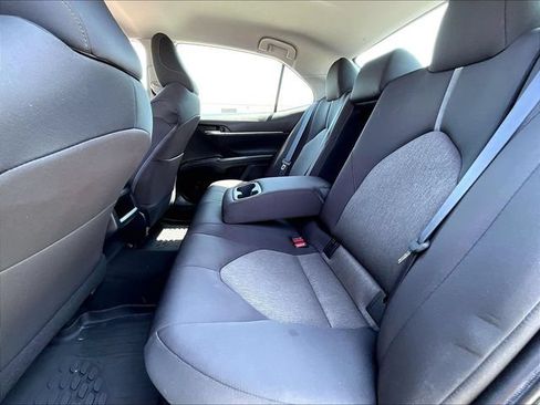 Used 2021 Toyota Camry LE FWD image 15