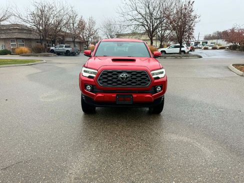 Used 2023 Toyota Tacoma TRD Sport w/ Advanced Technology Package image 8