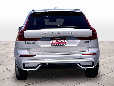 New 2026 Volvo XC60 B5 Plus w/ Climate Package AWD/4WD image 6